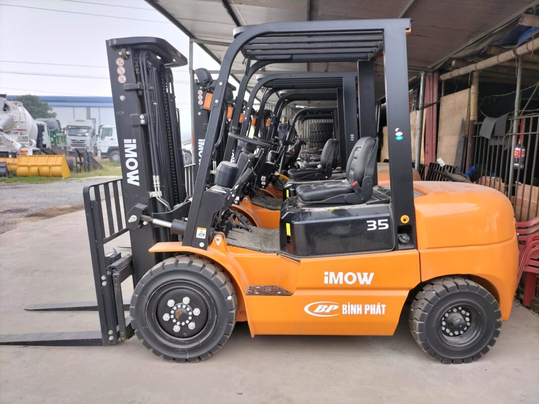 xe nâng 3,5T động cơ Mitsubishi S4S