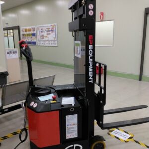 Xe-nang-dien-stacker-es06-ca.1-1