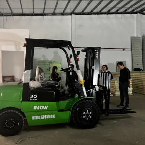 Xe Nâng Điện Ngồi Lái ICE301