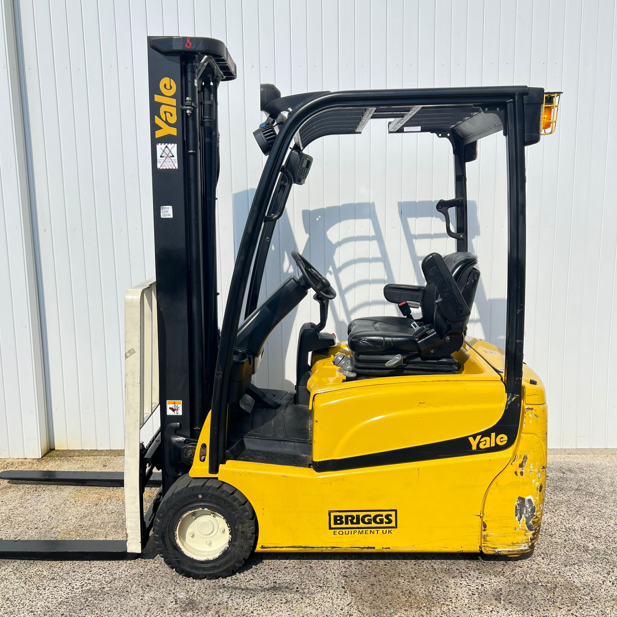 Xe Nâng điện Yale